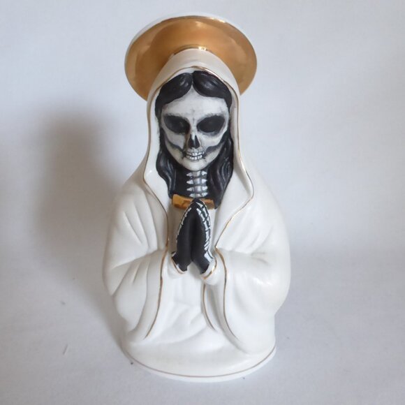 NEW SANTA MUERTE HOLY DEATH CURIOSITIES UPCYCLED GOTHIC HALLOWEEN HORROR FIGURE - Picture 3 of 13